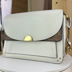 *COACH - Coach Dreamer
Shoulder Bag - 178U321